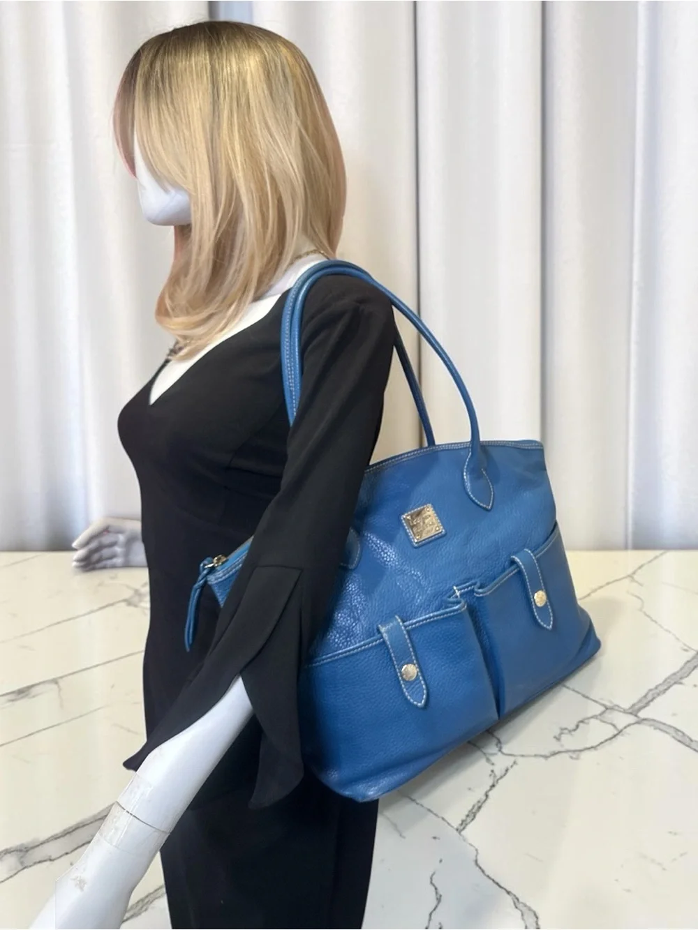 Dooney & Bourke Crescent Pebble Leather Shoulder Tote